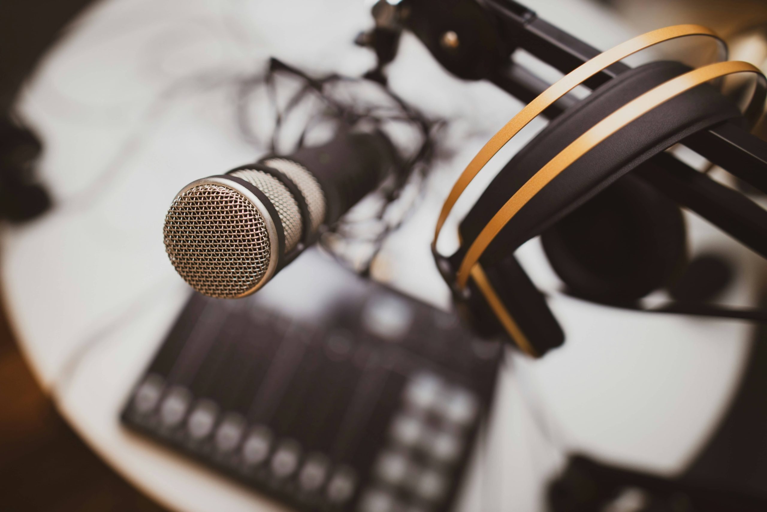 jonathan farber gjHmip Lmg4 unsplash 1